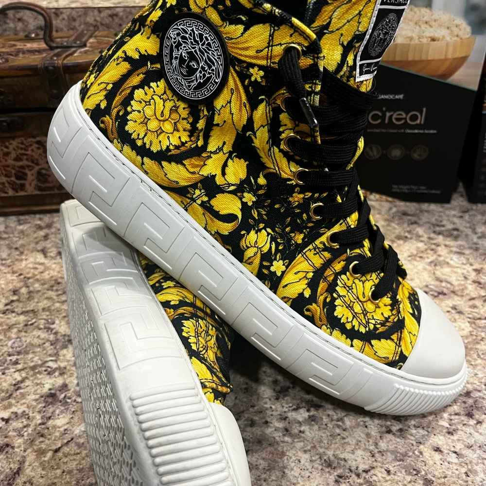Versace Barroco-print high sneakers